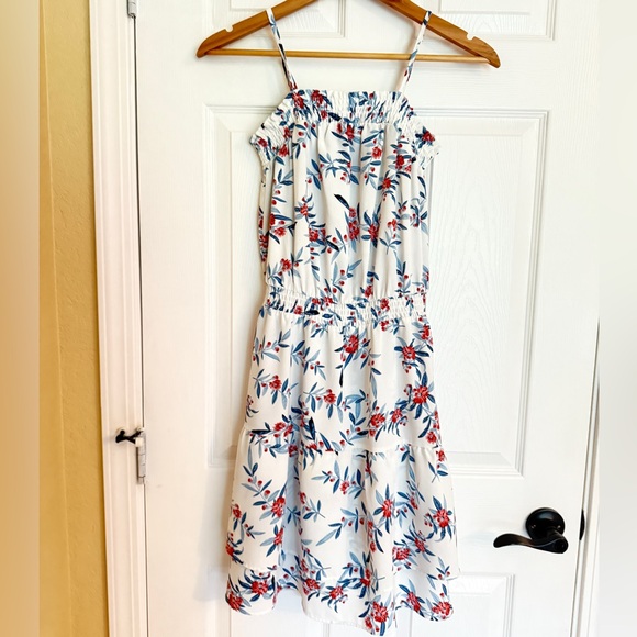 Size S Women’s White Floral square neck adjustable strappy dress - Picture 1 of 2